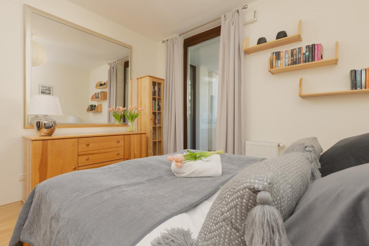 Osiedle Intenso Wola By Renters Leilighet *